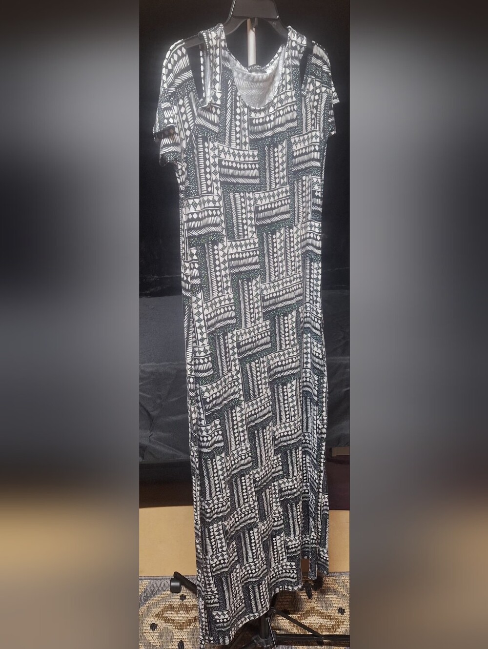 Design History Black & White Geometric Maxi Dress